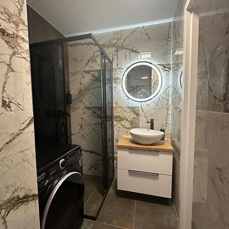 Luxury Apartaments Klimatyzacja 1 Radom Buitenkant foto