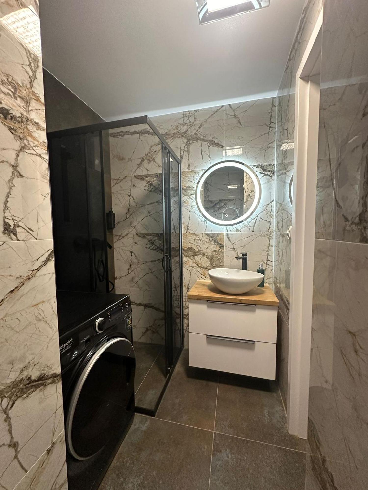 Luxury Apartaments Klimatyzacja 1 Radom Buitenkant foto